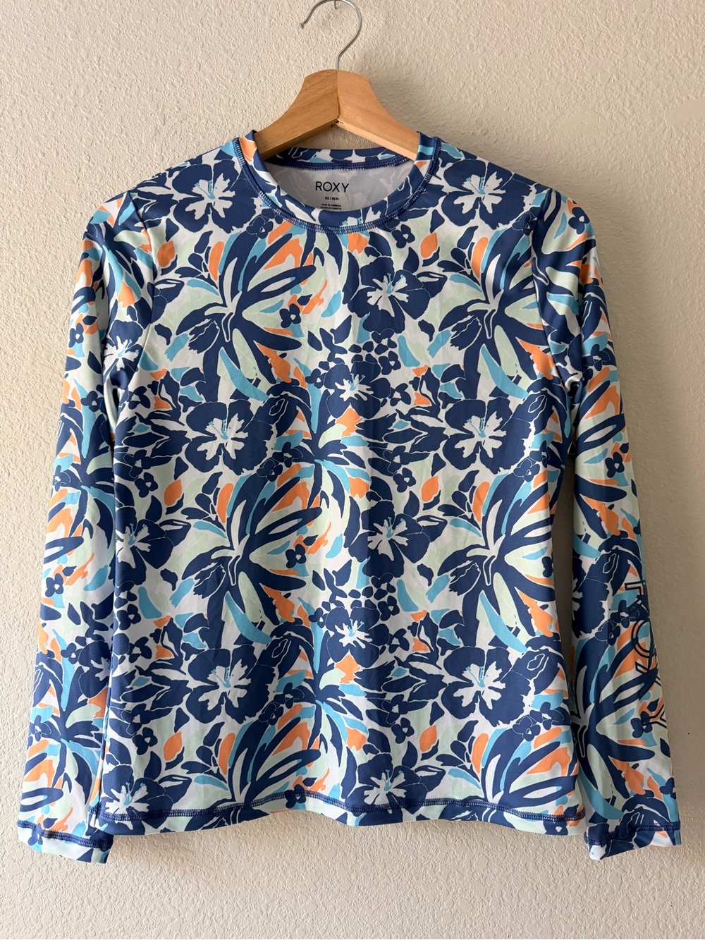 ROXY Women’s XS Floral Long Sleeve Rash Guard